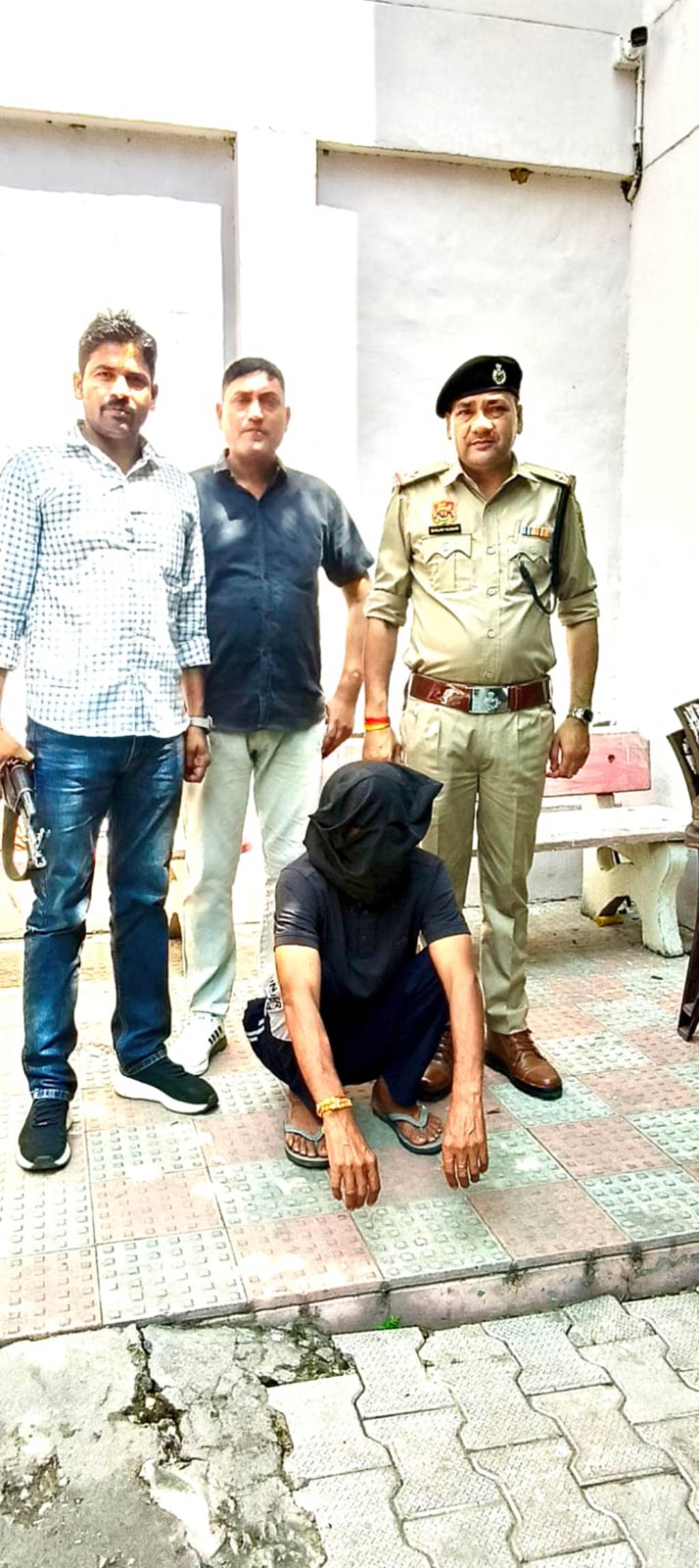 Accused arrested for opening fire due to old enmity